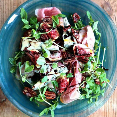SERRANO HAM, BLUE CHEESE AND FIG SALAD WITH FRENCH DRESSING AND ROCKET