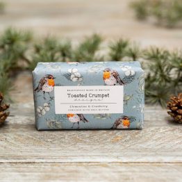 TOASTED CRUMPET ROBIN CLEMENTINE & CRANBERRY SOAP