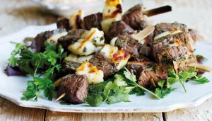 Read more about the article Lamb, Mint and Halloumi Kebabs
